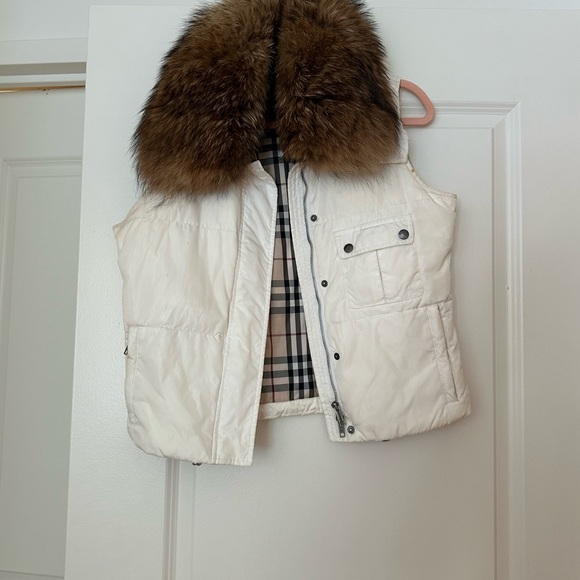 White Burberry vest - Picture 2 of 7